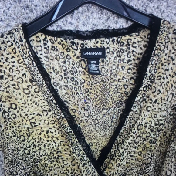 Lane Bryant Yellow Leopard Print Surplice Top with Black Trim - Picture 4 of 7